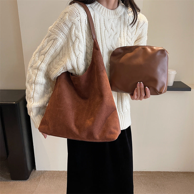 RetroSoft Suede Shoulderbag | Inclusief Bijpassende Clutch